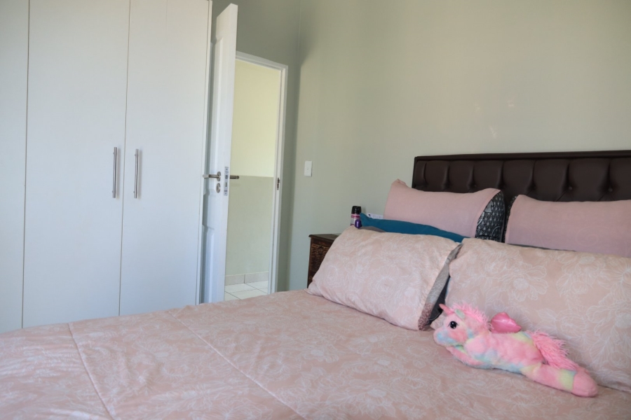 To Let  Bedroom Property for Rent in Kidds Beach Eastern Cape